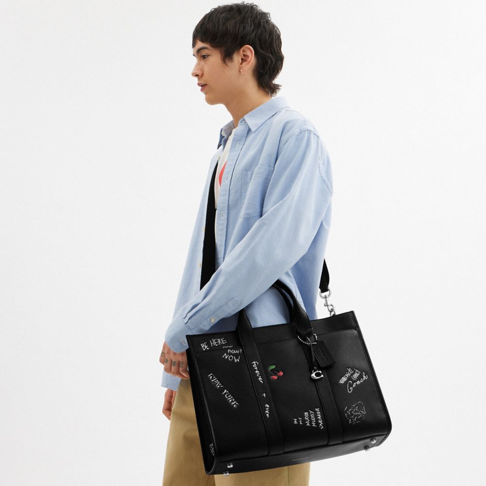 Wesley Tote With Sketch Print