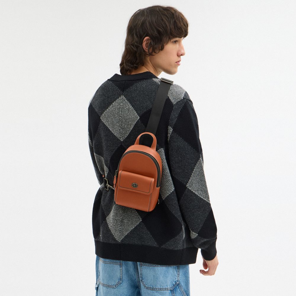Small Turnlock Sling Pack