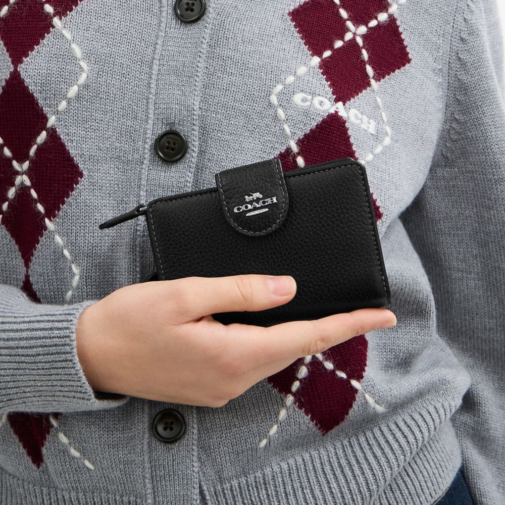 Medium Corner Zip Wallet With Gingham Print