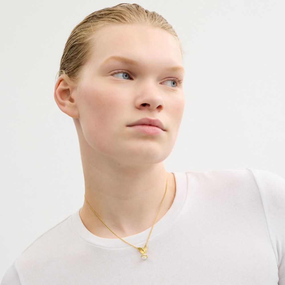 Butterfly Pearl Pendant Necklace