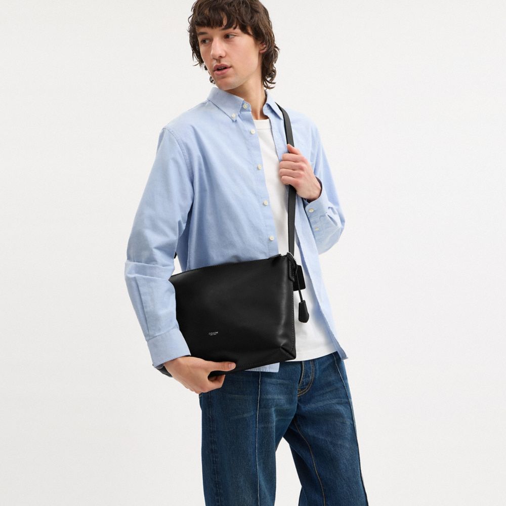 Mott Messenger Bag 33