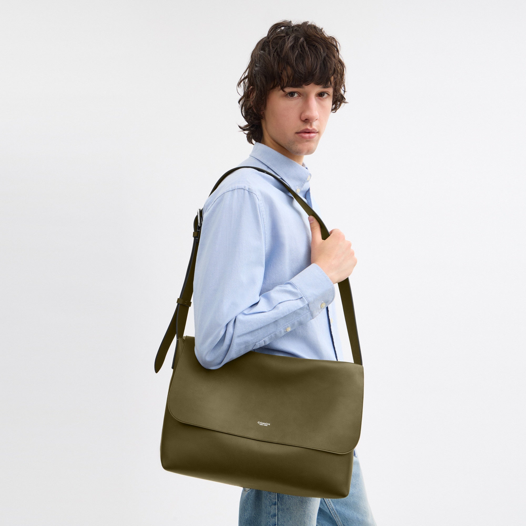 Ludlow Messenger Bag