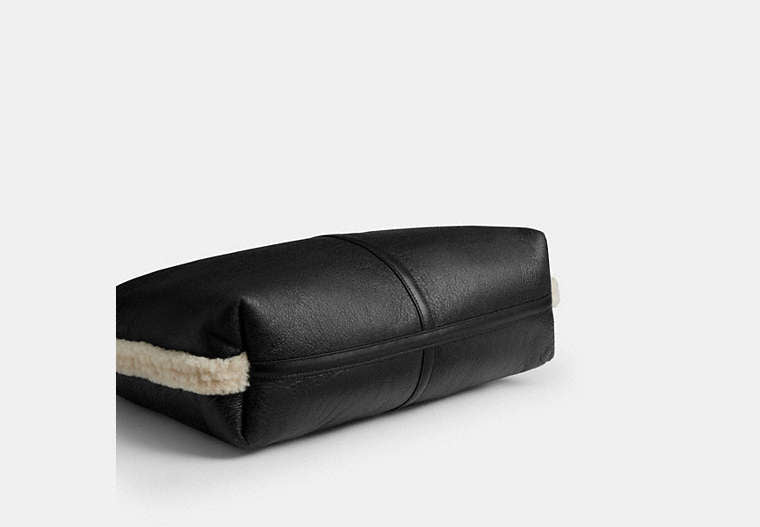 Brooklyn Shoulder Bag 39 In Shearling