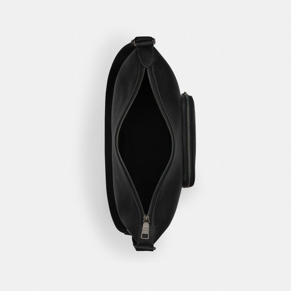 Finn Crossbody Bag With Pockets