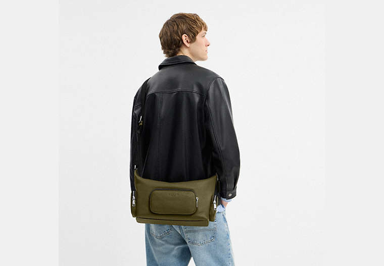 Finn Crossbody Bag With Pockets
