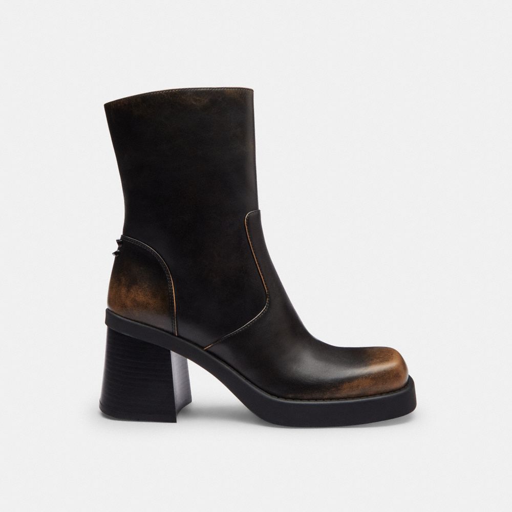 Sculpted C Bootie In Loved Leather