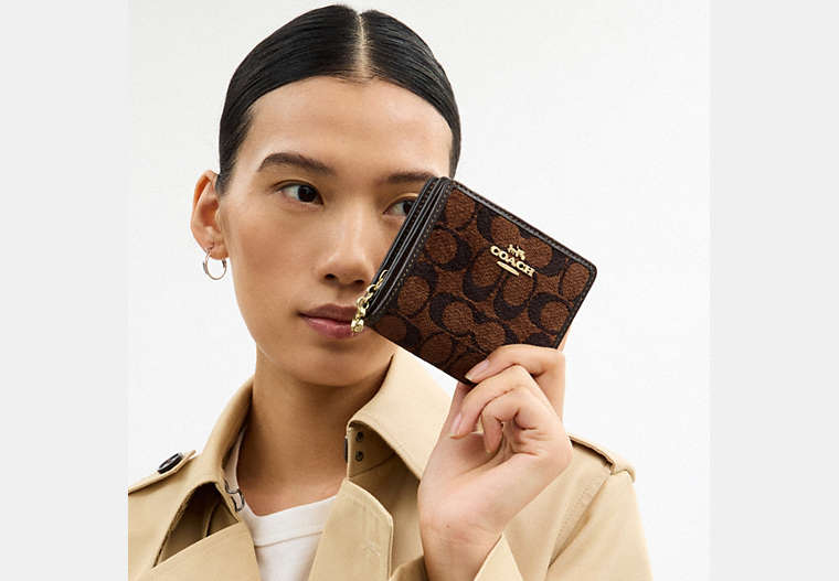 Snap Wallet In Signature Chenille