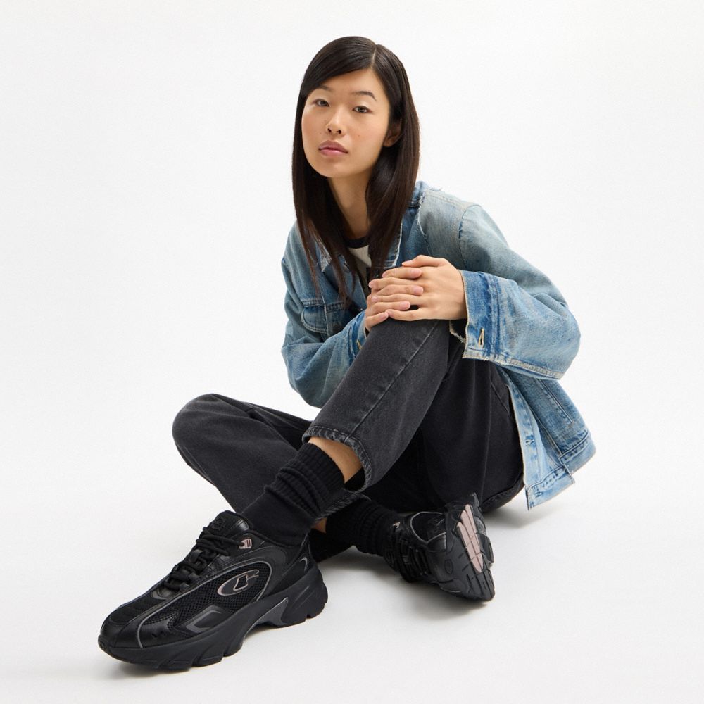 Bolt Runner Sneaker