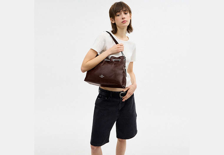 Evelyn Shoulder Bag With Quilting