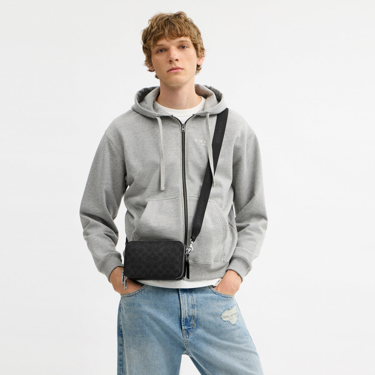 Clinton Crossbody Bag In Signature Canvas