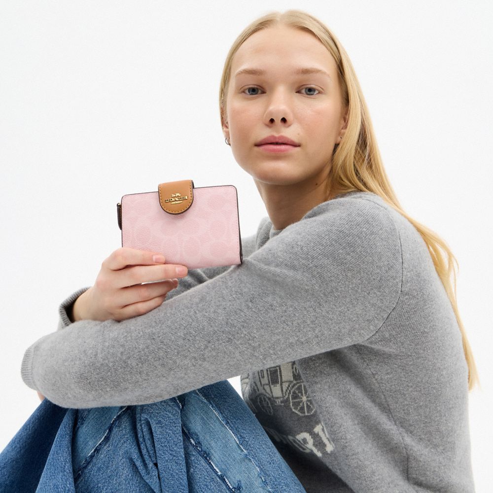 Medium Corner Zip Wallet With Gingham Print