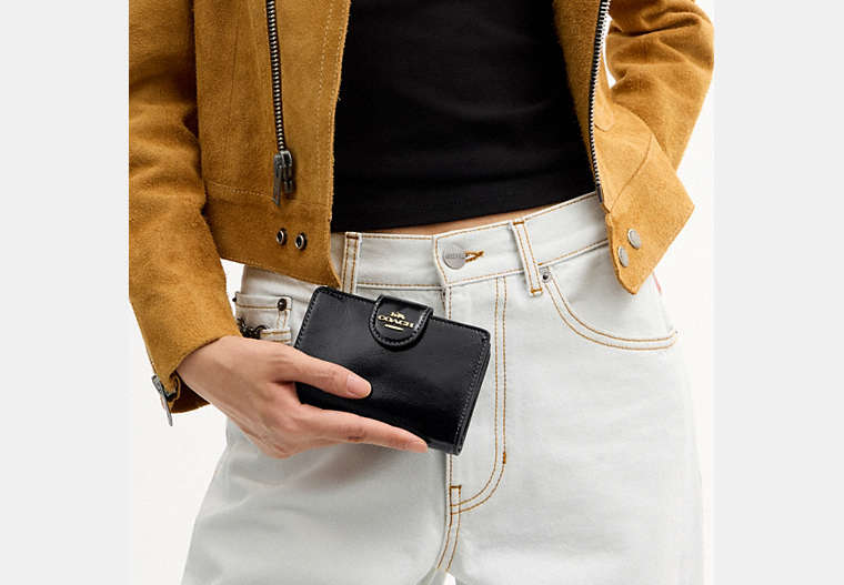 Medium Corner Zip Wallet