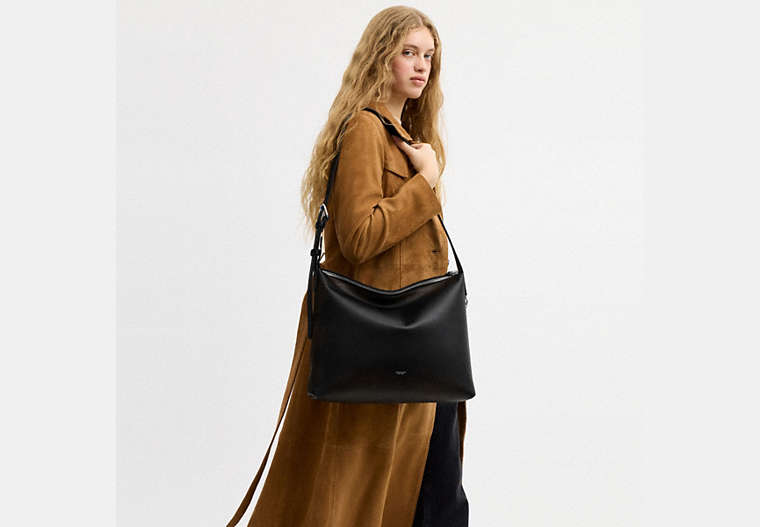 Mott Messenger Bag 38 In Loved Leather