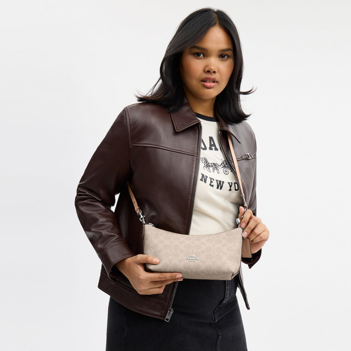 Caitlin Shoulder Bag In Signature Canvas