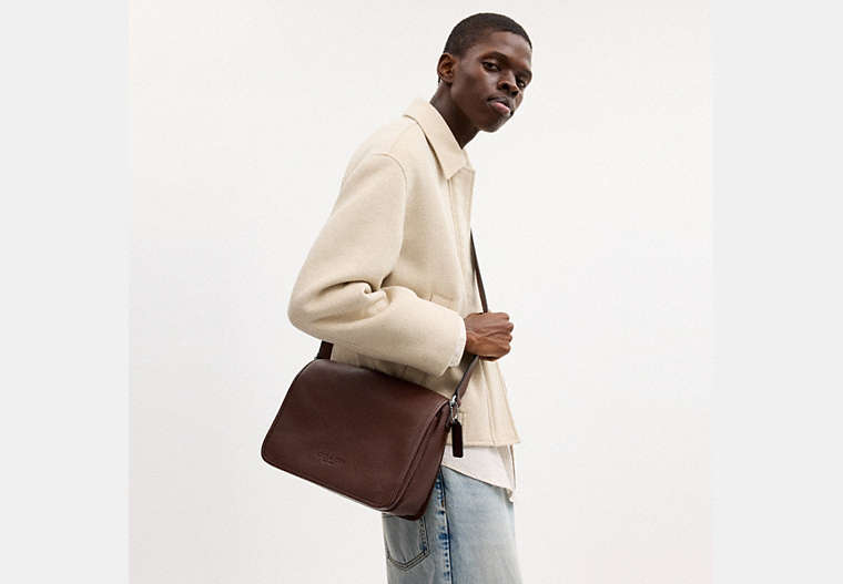 Colby Messenger Bag 32