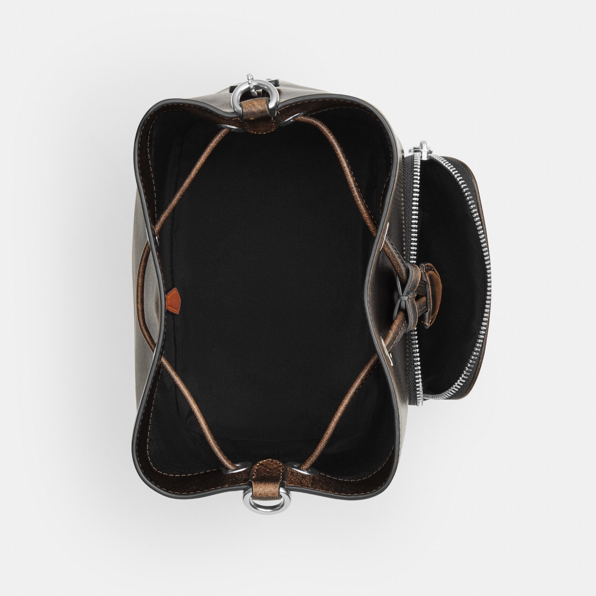 Rowan Bucket Bag With Pocket In Loved Leather