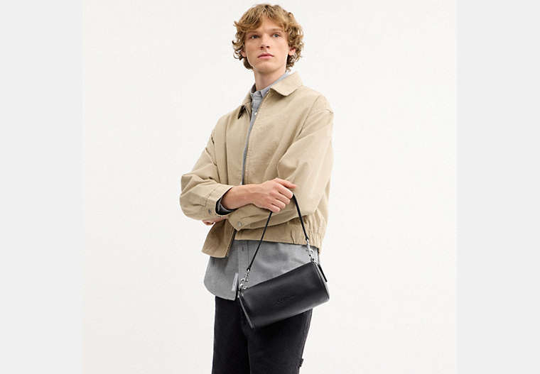 Andre Barrel Bag 24