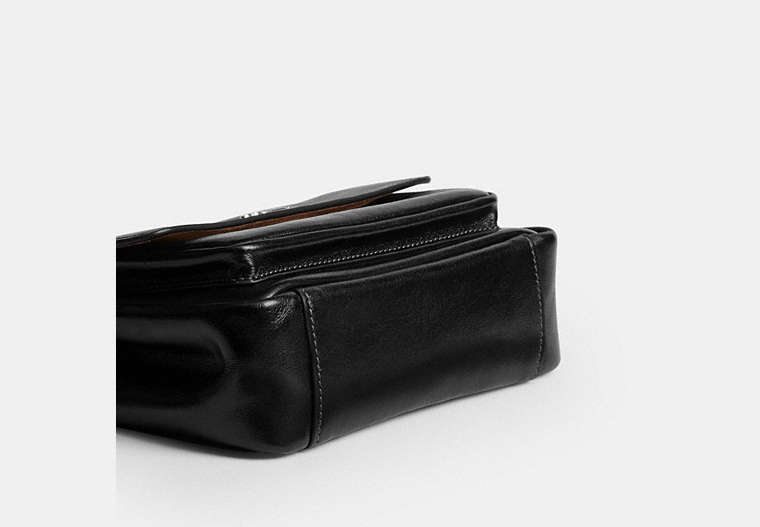 Elodie Crossbody Bag 18