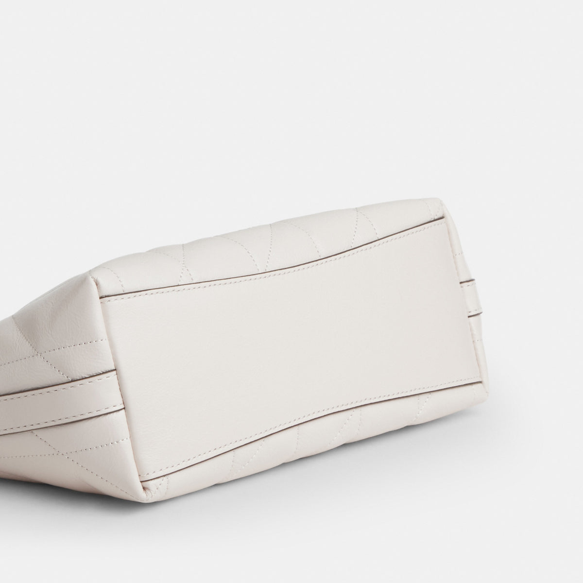 Caitlin Shoulder Bag With Quilting And Charm