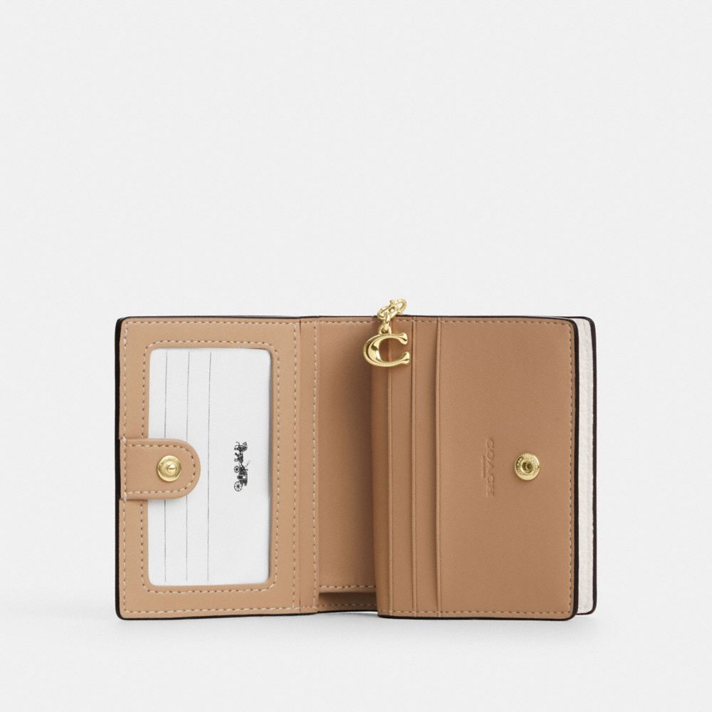 Snap Wallet In Signature Canvas
