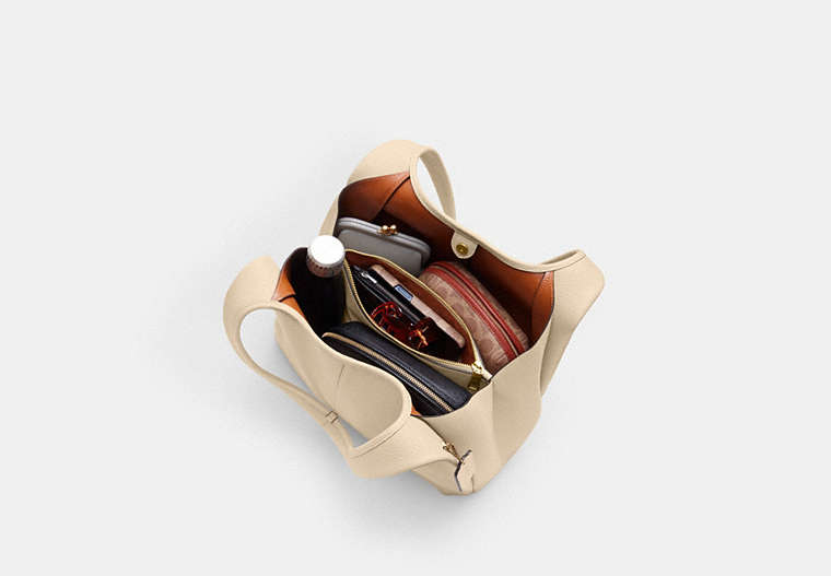 Lana Shoulder Bag