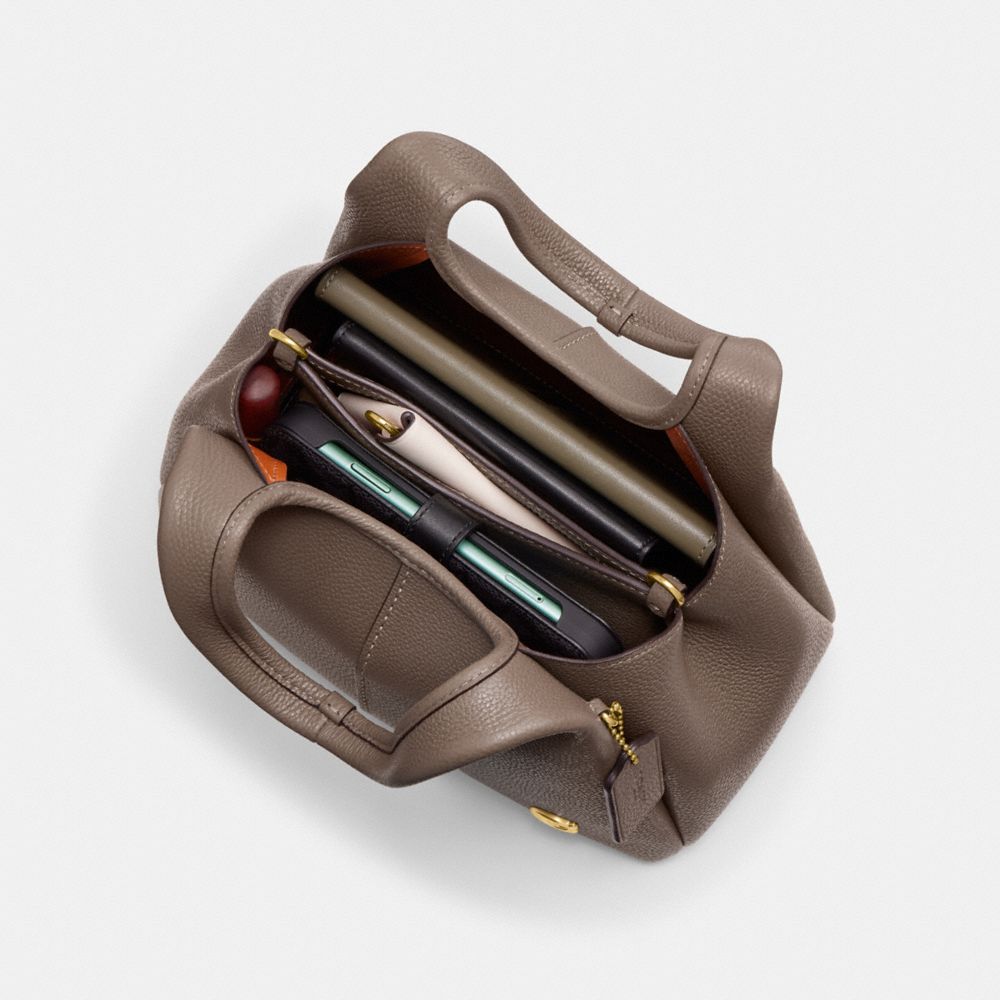 Lana Shoulder Bag 23