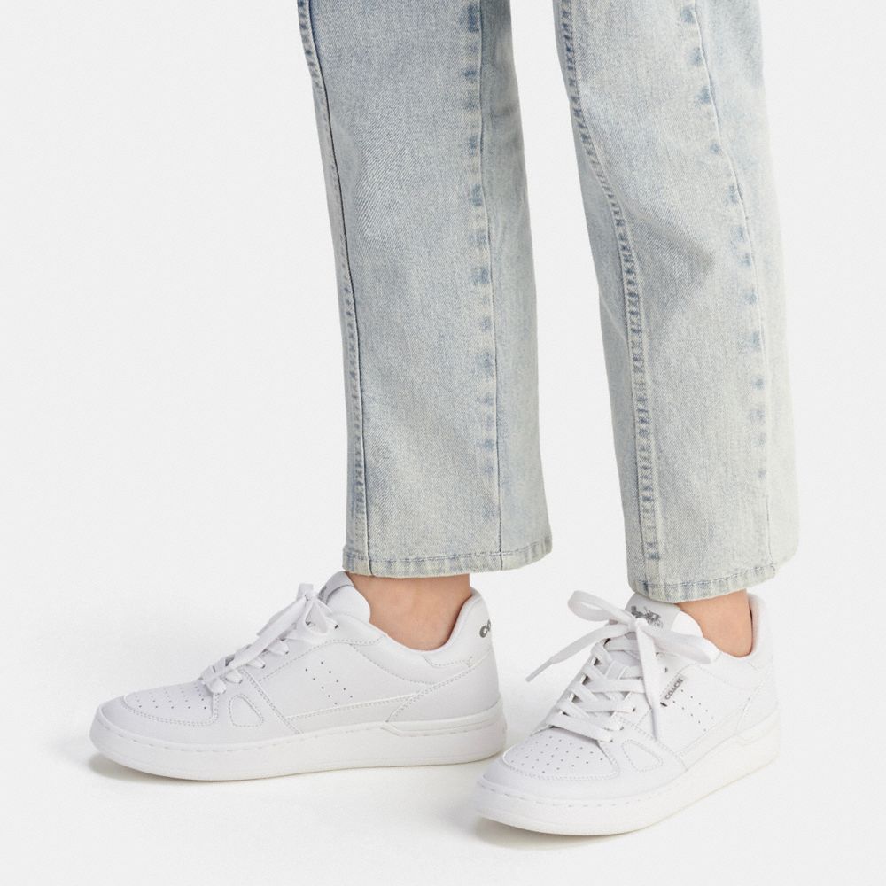 Clip Court Low Top Sneaker