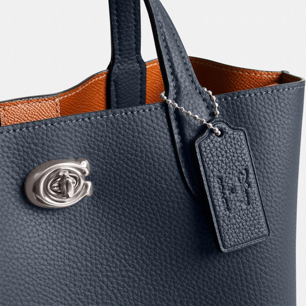 Disney X Coach Willow Tote Bag 24 With Donald Duck