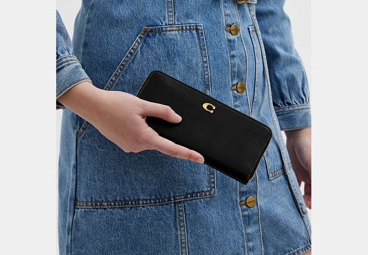 Essential Slim Accordion Zip Wallet