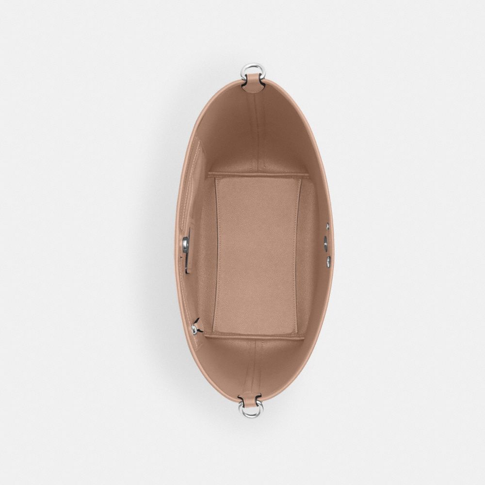 City Large Bucket Bag In Signature Canvas