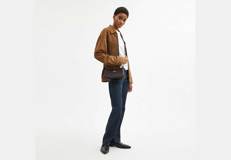 Teri Shoulder Bag In Signature Canvas