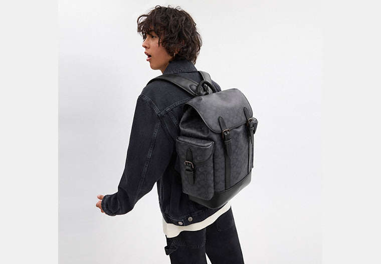 Hitch Backpack In Signature Canvas