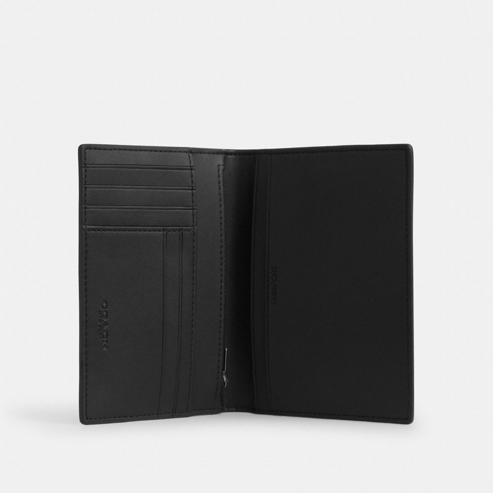 Passport Card Case In Signature Canvas