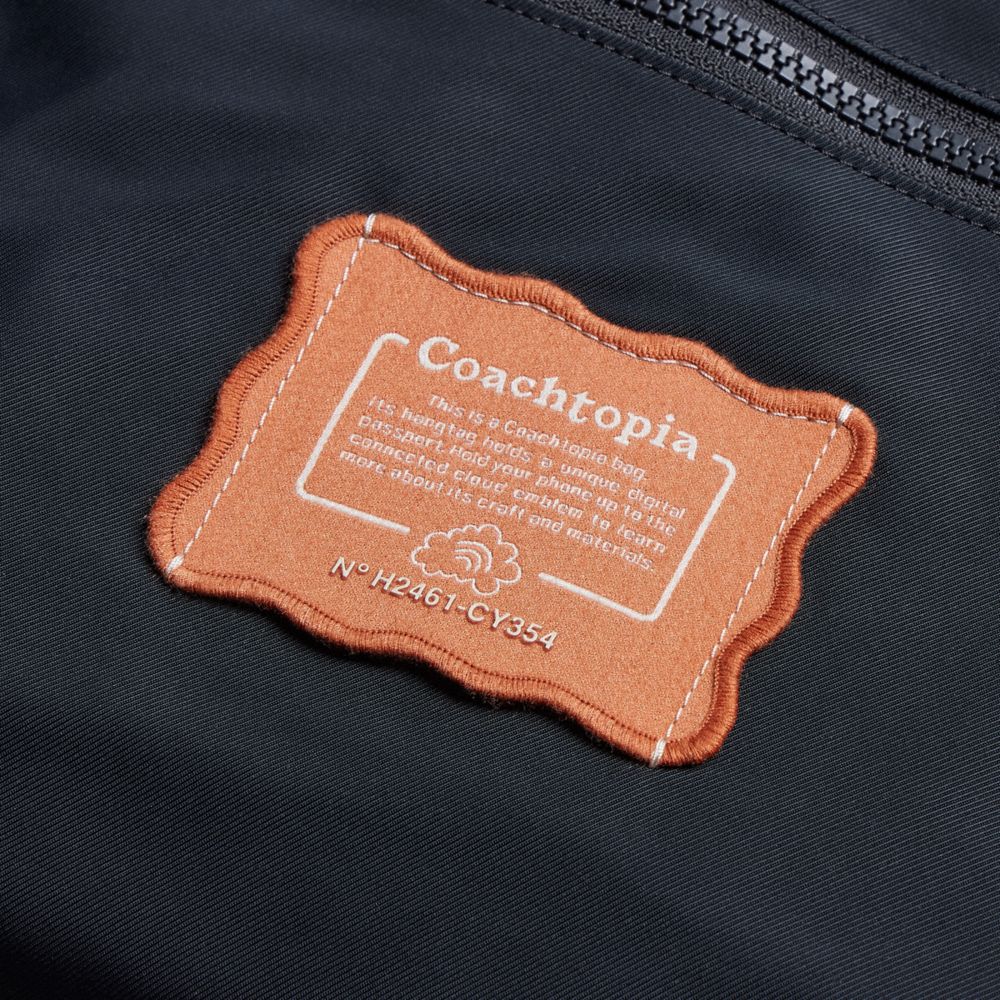 Coachtopia Loop Small Tote With Heart Appliqué