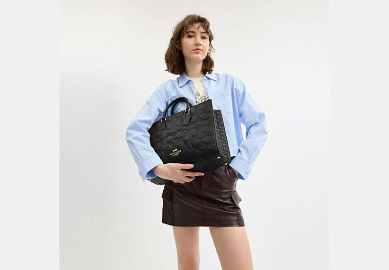 Maggie Tote Bag In Signature Leather