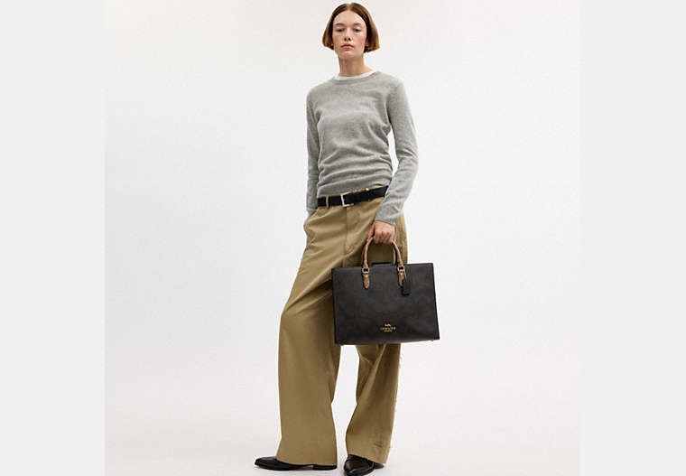 Maggie Tote Bag In Blocked Signature Canvas
