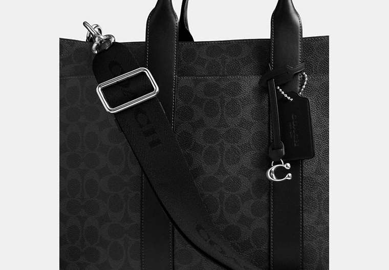 Wesley Tote In Signature Canvas