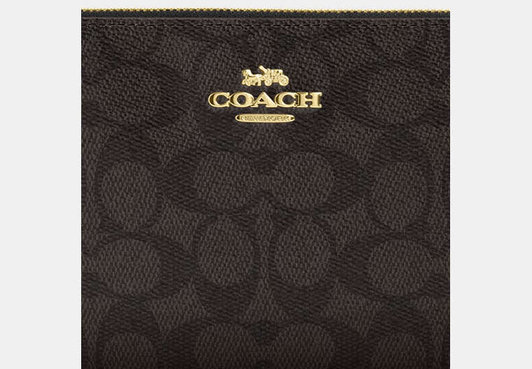 Large Corner Zip Wristlet In Signature Canvas