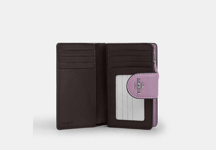 Medium Corner Zip Wallet In Signature Leather