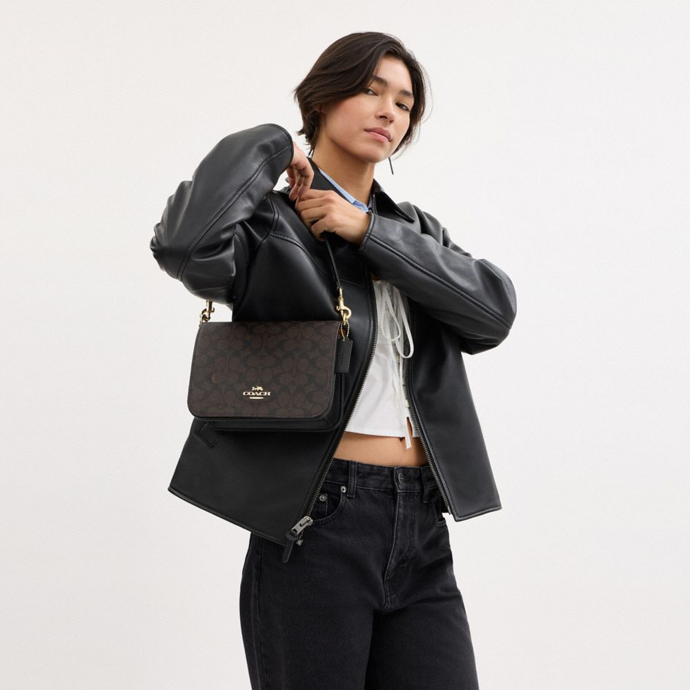 Quinn Bag In Signature Canvas