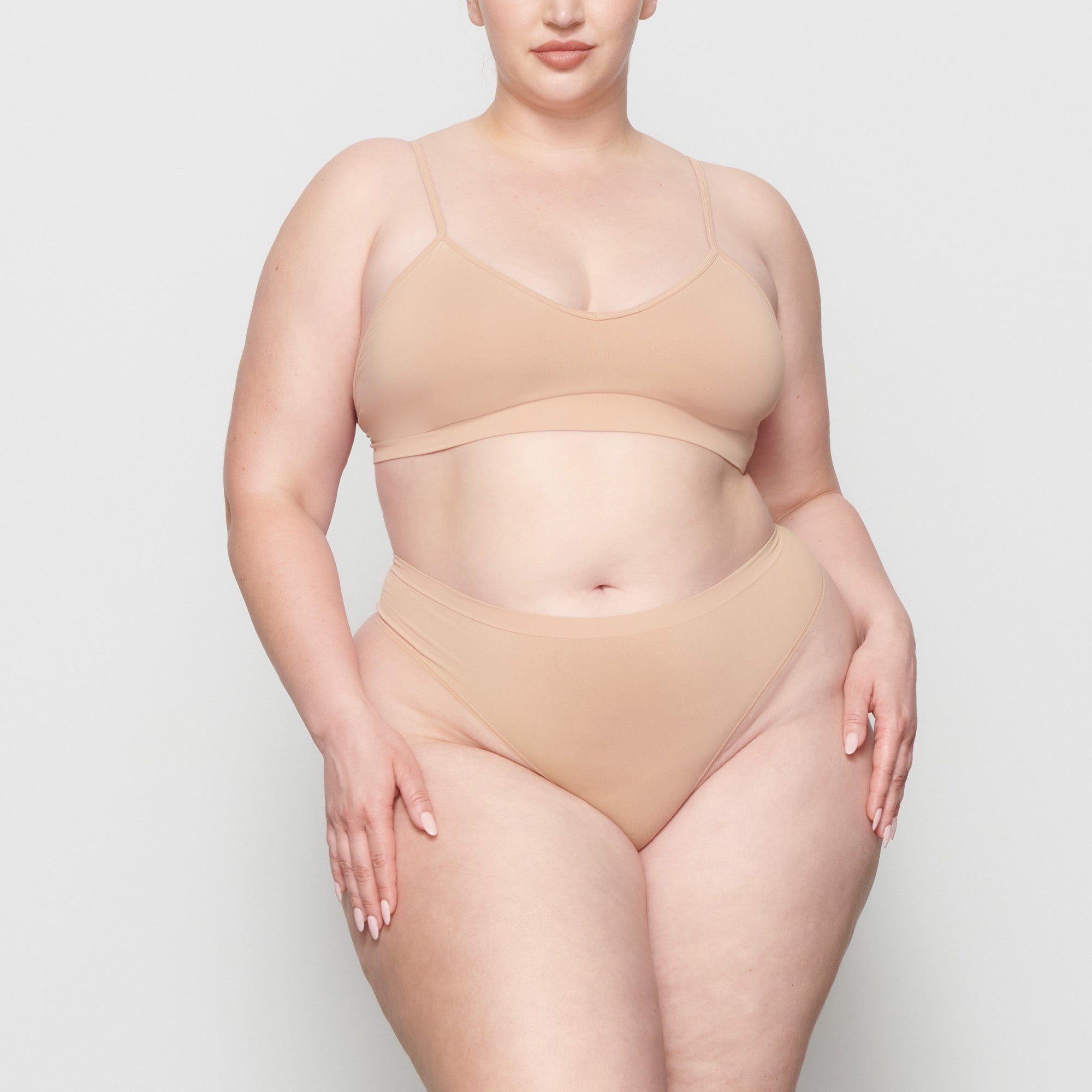 Soft Smoothing Seamless Thong