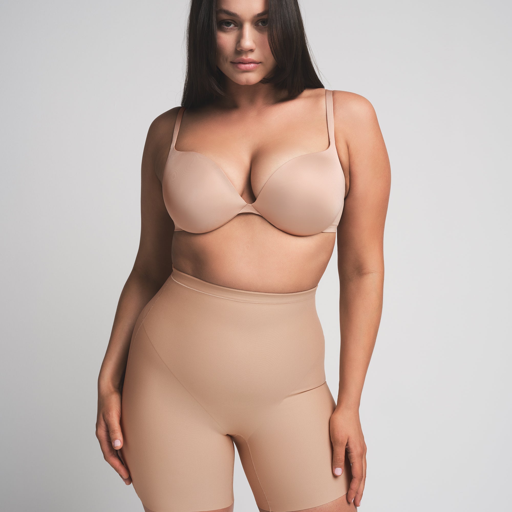 Skims Body Core Sculpt Mid Rise Short