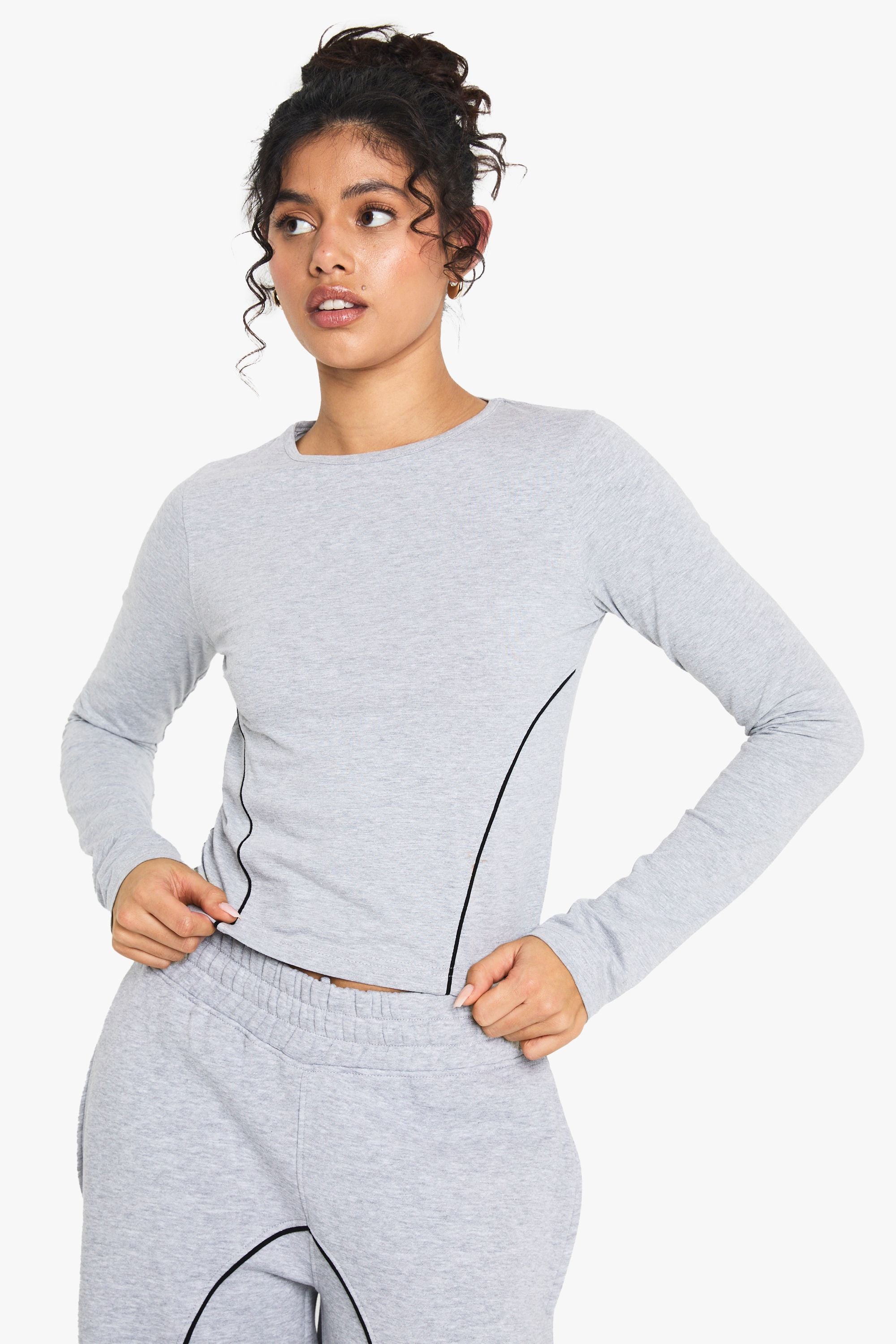 Contrast Piping Detail Long Sleeve Top