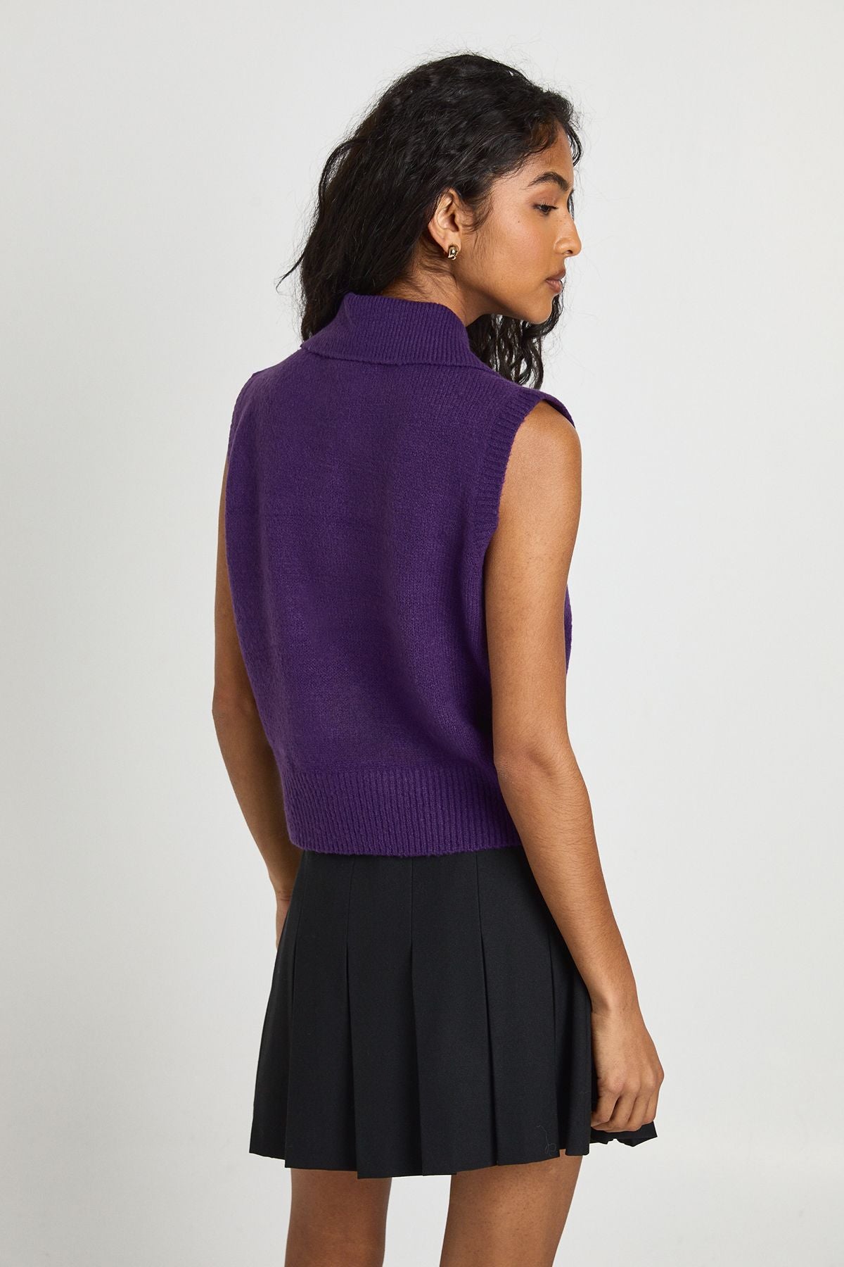 Collar Detail Soft Knit Knitted Top