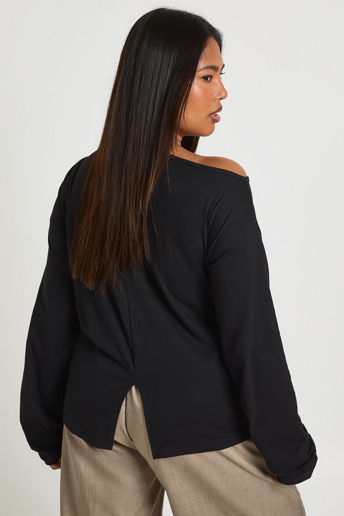 Plus Off The Shoulder Ruched Split Hem Top