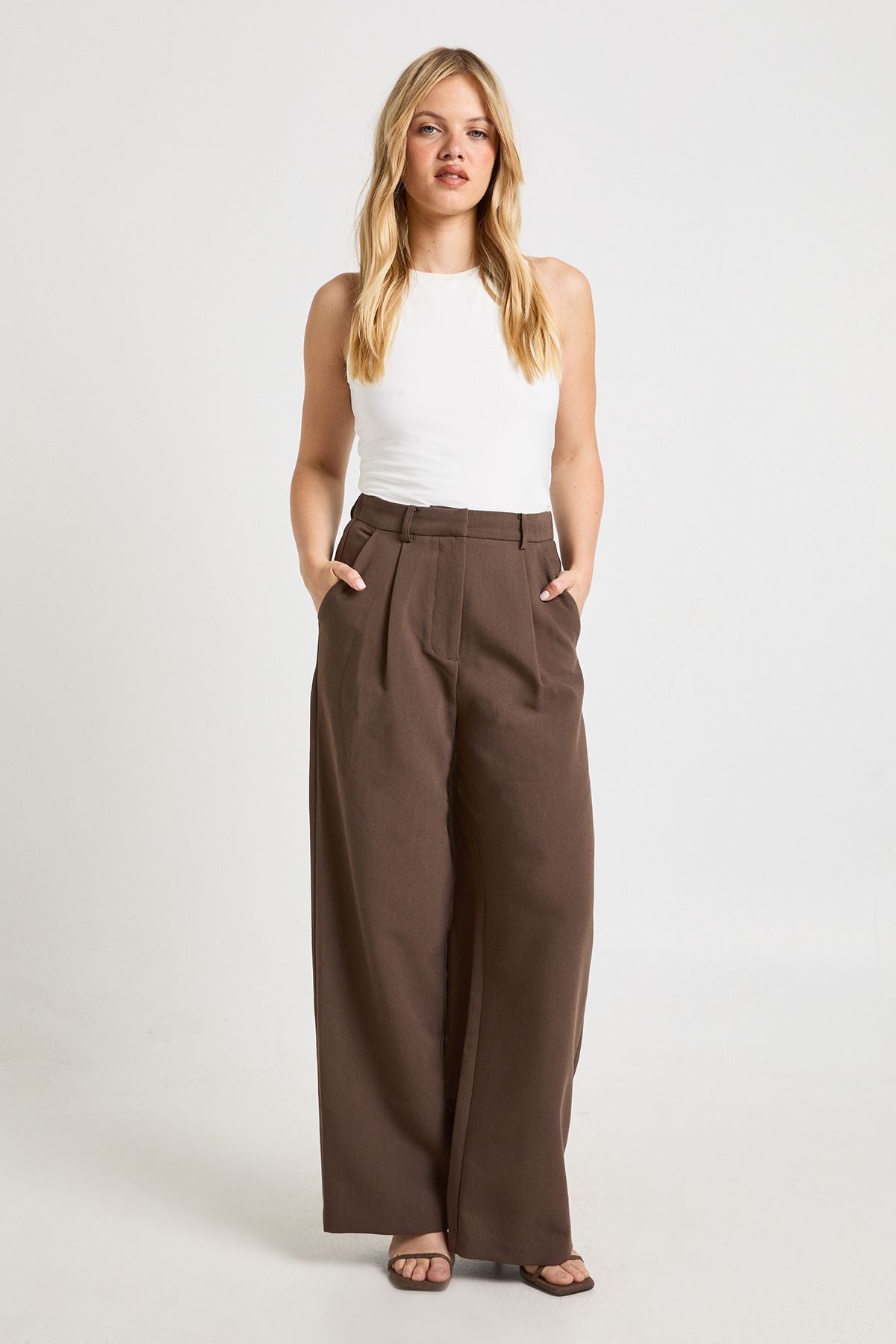 Petite Essential Wide Leg Tailored Trousers