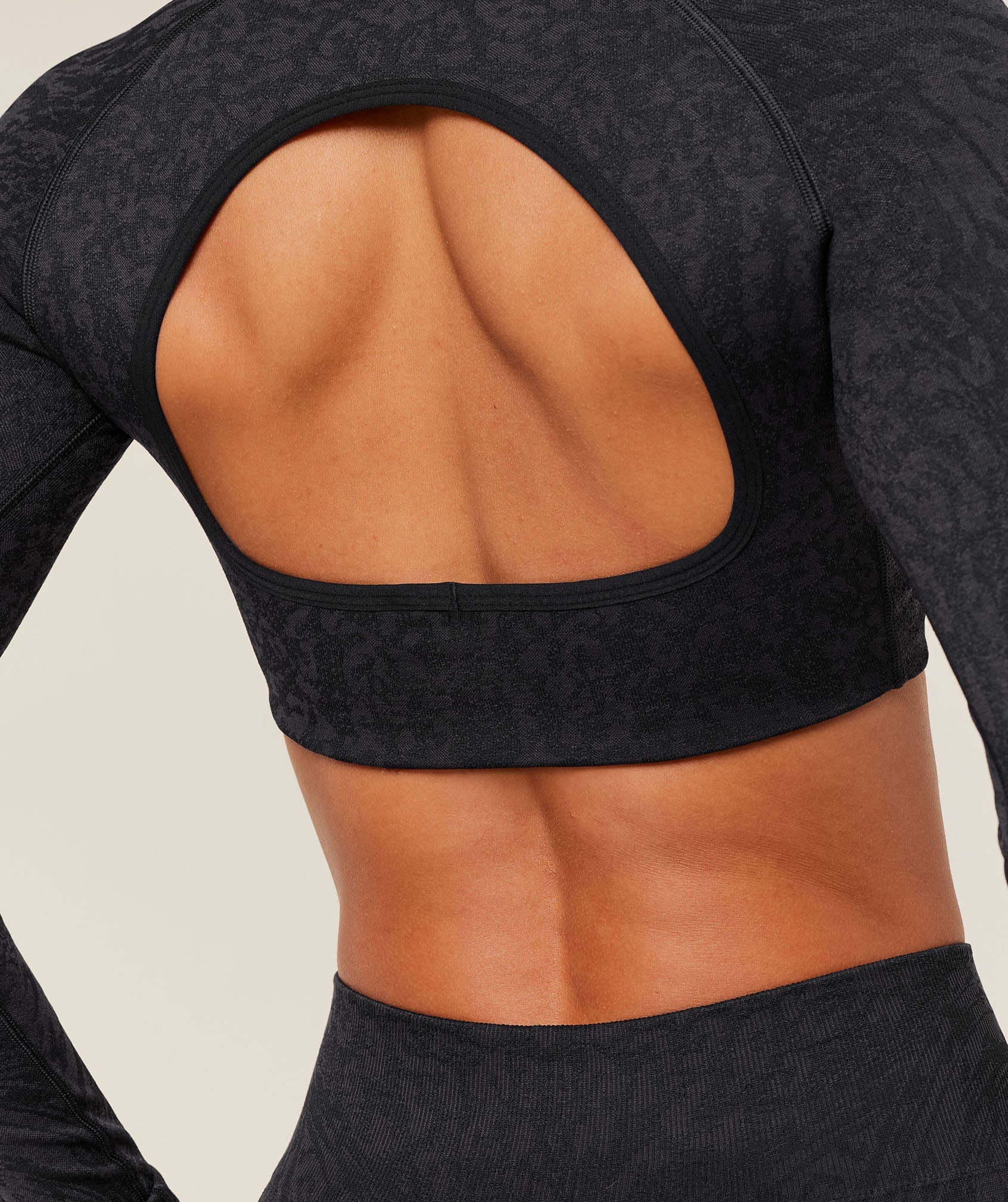 Gymshark Adapt Animal X Whitney Long Sleeve Crop Top - Black/Asphalt Grey