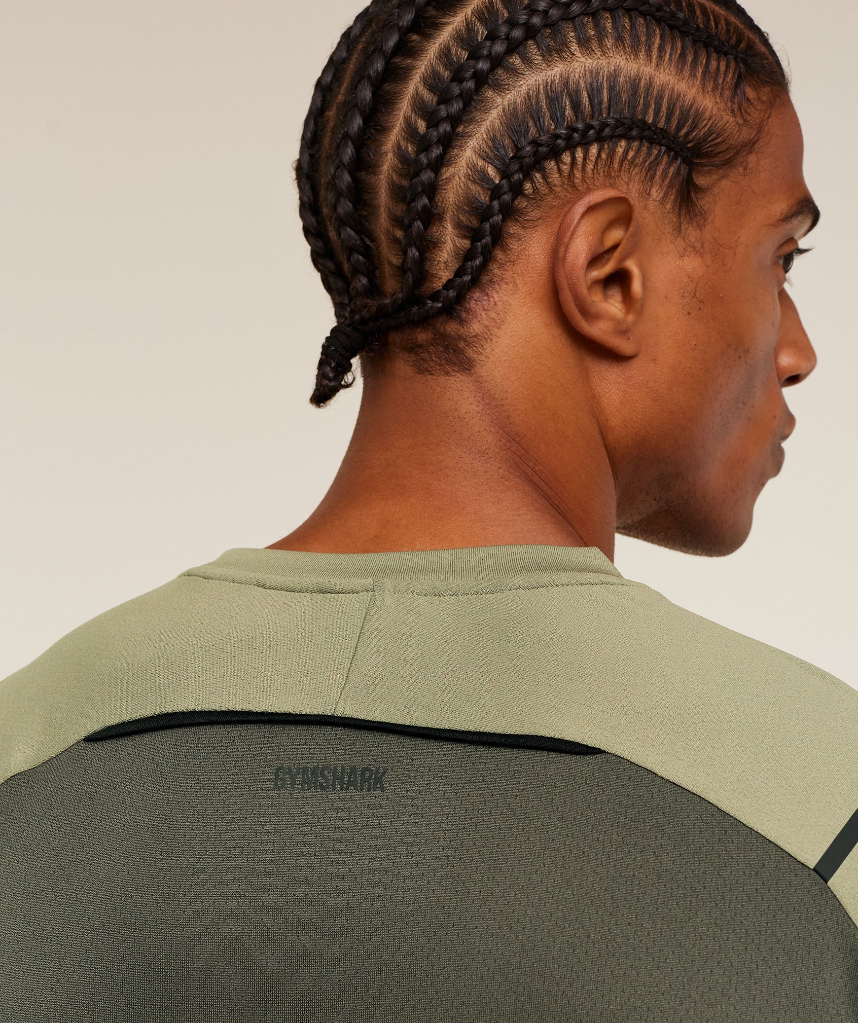 Gymshark Arrival Contrast T-Shirt - Grounded Green / Strength Green