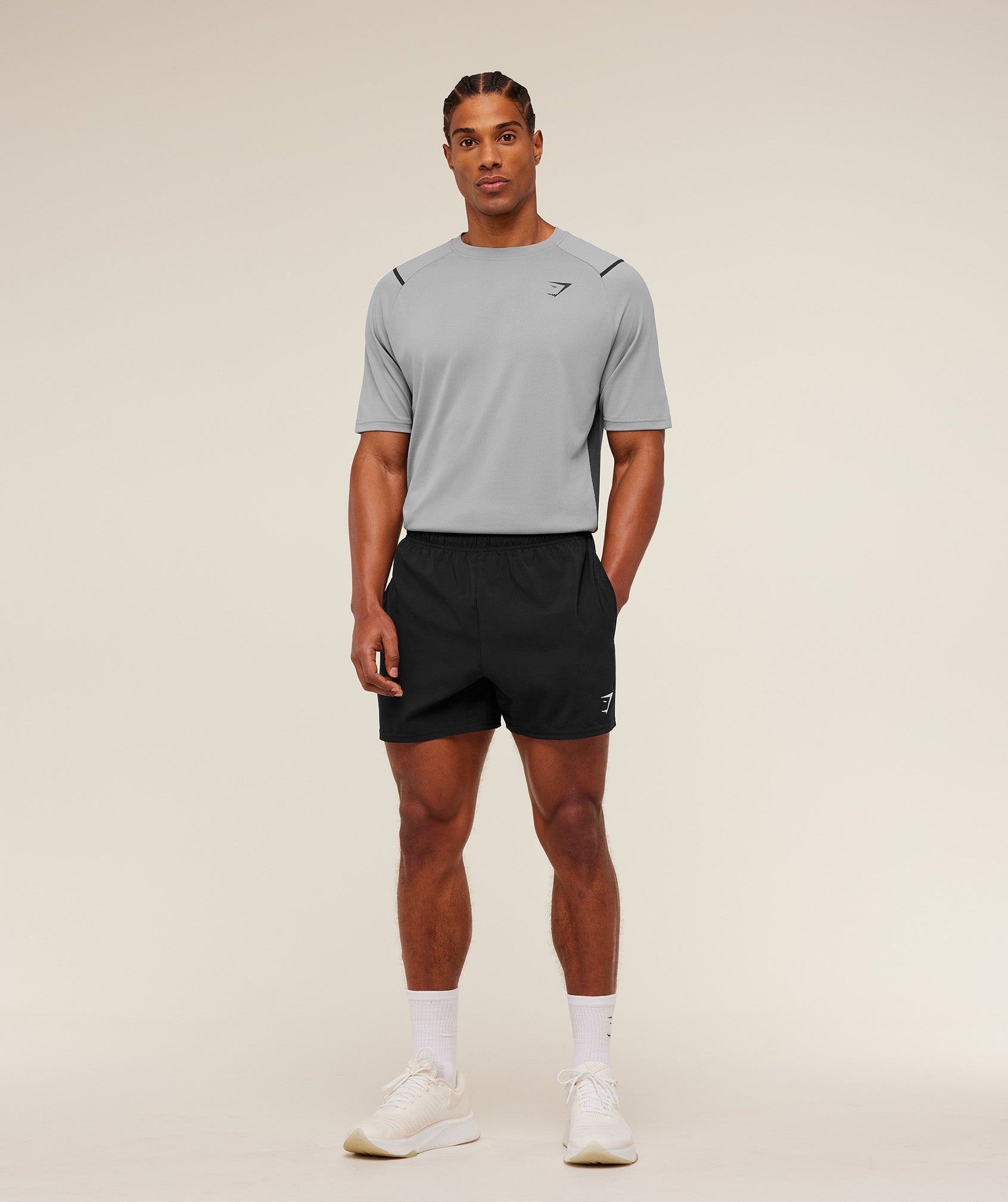 Gymshark Arrival Contrast T-Shirt - Smokey Grey / Onyx Grey
