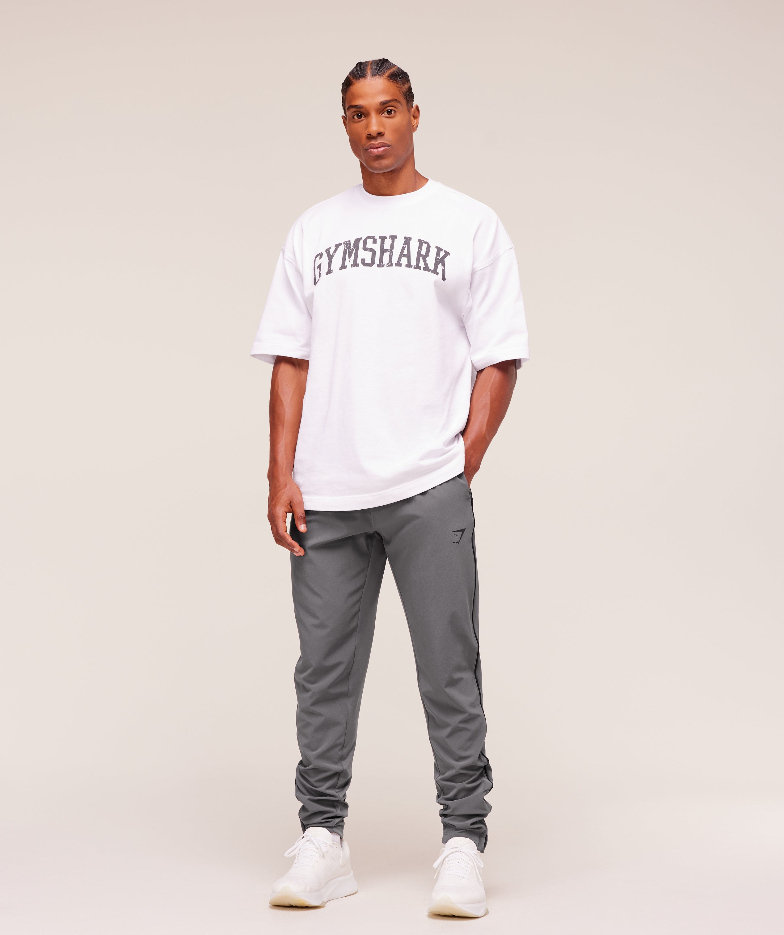 Gymshark Arrival Woven Block Joggers - Dark Grey